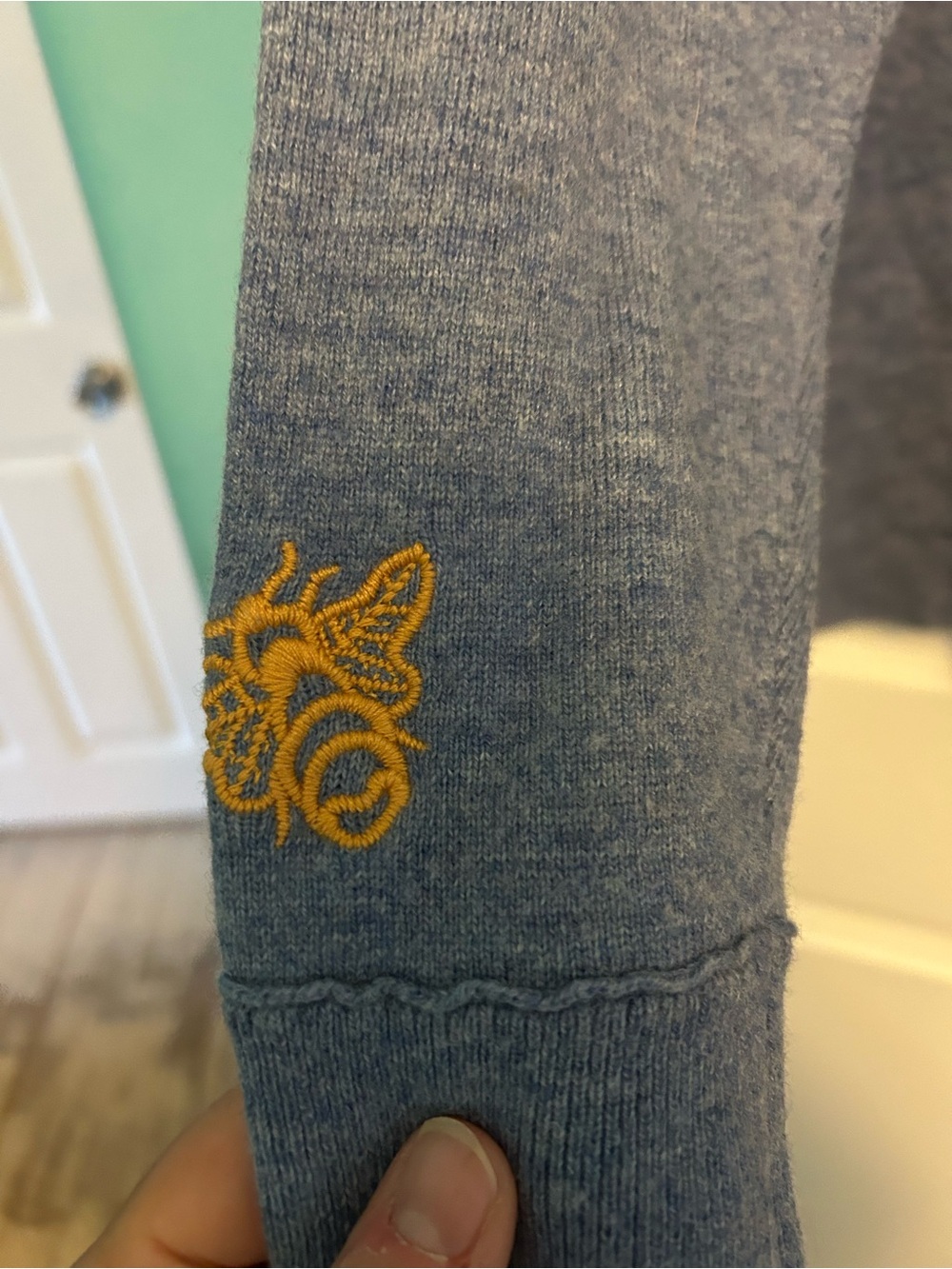 Sundance Blue Crewneck Sweater with Embroidered Heart Motif - Picture 2 of 2